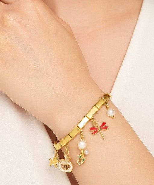 Elegant Gold-Plated Stainless Steel Charm Bracelet - Adjustable & Hypoallergenic
